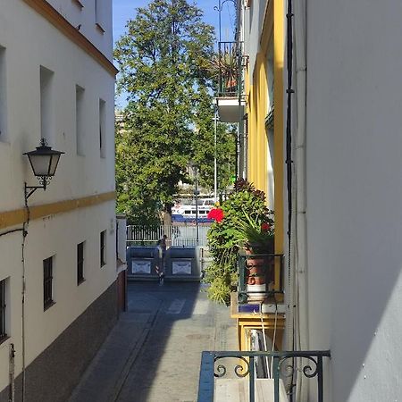 Vive Triana Apartment Sevilla Bagian luar foto