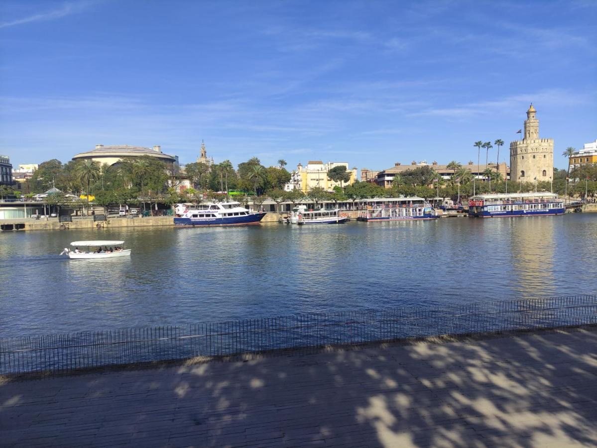 Vive Triana Apartment Sevilla Bagian luar foto